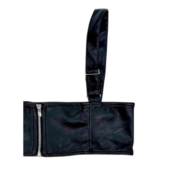 NWT WeWoreWhat Cropped Faux Leather Buckle Bandeau Top Silver Buckle XXL Black - Picture 8 of 15